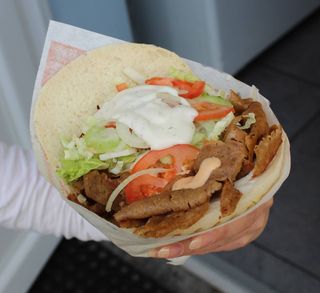 Kebab w bułce XXL