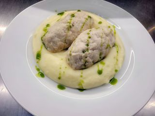 Картопляне пюре з паровими котлетами (220g)