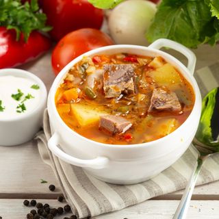 Ciorba de legume cu carne de vita 2L