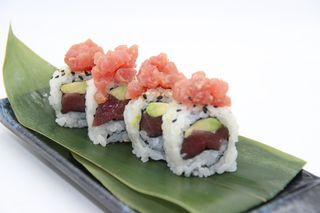 077 Spicy maguro - 4 pezzi