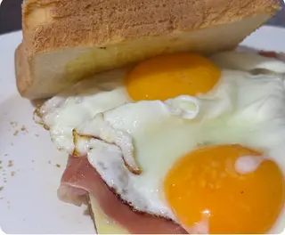 Sándwich Tres En Uno