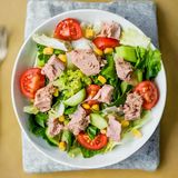 Salata sa tunjevinom