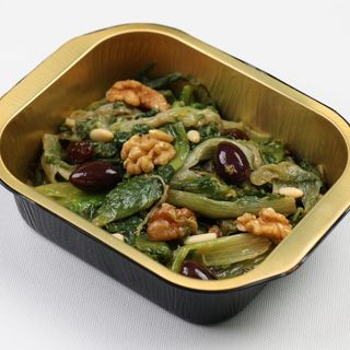 Scarole noci, uvetta e pinoli