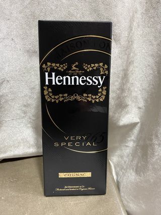 Hennessy Box 0.7L
