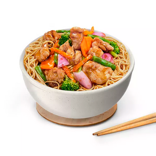 Tallarin Saltado Con Pollo