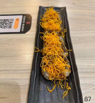 87. Futomaki frito (6 piezas)