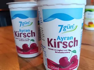 Ayran WIŚNIA