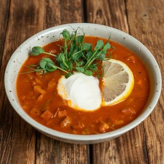 Солянка збірна з вершковим соусом (300г)