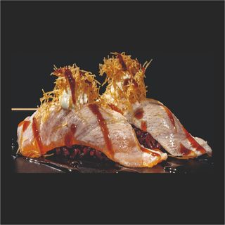 256 nigiri salmon arroz negro flameado salsa anguila mayonesa 4 und