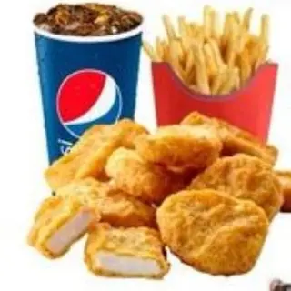 Menú Nugget De Pollo (6 Uds.)