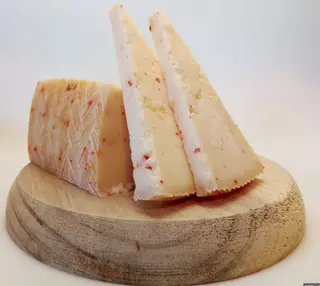 Queso de oveja al pimentón