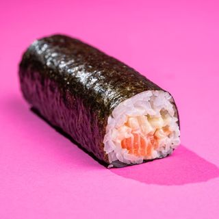 ROLL DE SALMÓ I COGOMBRE PICANT