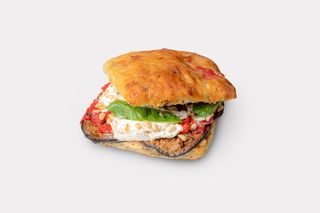 Sandwich Focaccia Aubergine Burrata
