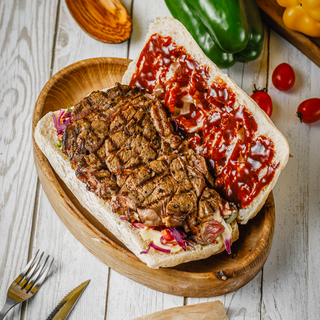 Чиабатта со стейком рибай