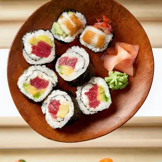 Roll Clásico Atún Aguacate Y Philadelphia (8 Uds.)