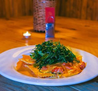 Ravioli De Salmón y Rucula