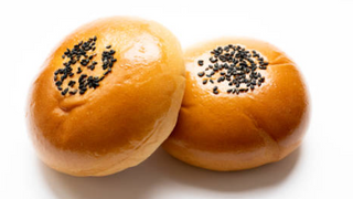 8. Bollo Japonés Relleno De Costilla Glaseada (2 Uds.)