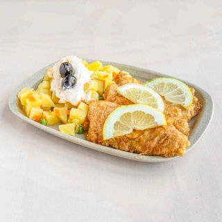 Filetes de Pescada com Salada Russa