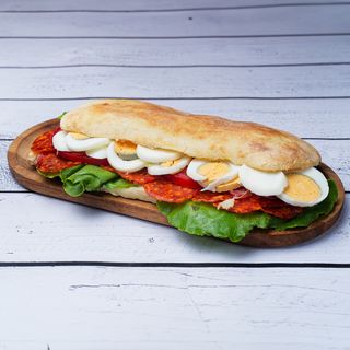 Sendvič sa kulenom i jajetom