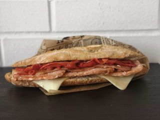 Bocadillo Lomo / Xolomo Ogitartekoa