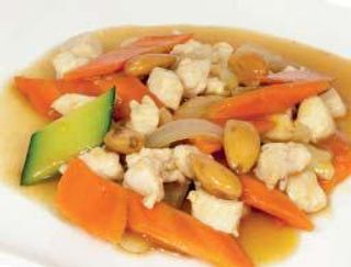 204. Pollo con mandorle