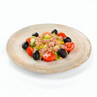 Букет от свежи салати с риба тон (450г)