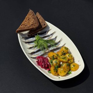 Хамса з картоплею