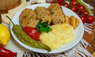 Meatballs with rice