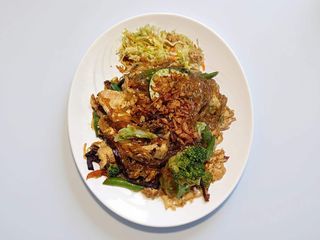 Makaron sojowy z kurczakiem lub wieprzowiną Duża porcja 500g