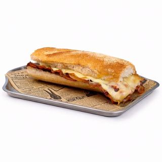 Bocata De Bacon Con Queso