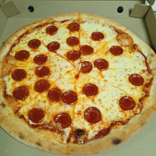 Pizza Pepperoni (40 Cm.)