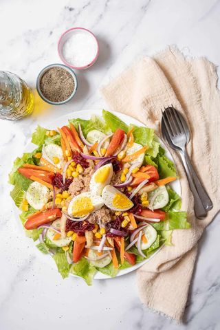 Ensalada mixta con aguacate