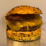 HOMELANDER (PREMIADA) - Patatas incluidas