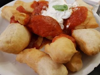 Chiacchere con passata e parmigiano