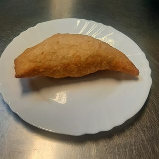 Panzerotto mozzarella e pomodoro e prosciutto cotto 