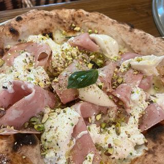 Pizza Mortadela de Pistacho y Burrata (33 Cm.)