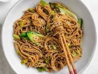 35. Soba con frutti di mare