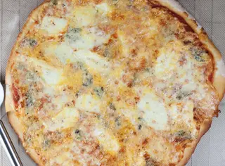 Pizza 4 Quesos
