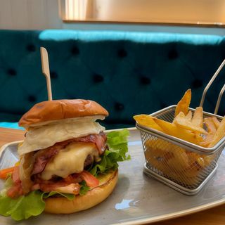 Hamburguesa Malekón