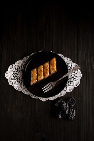 Baklava sa suvim šljivama