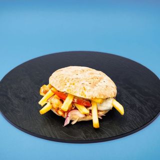 Pita libanese Gyros  pollo 