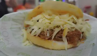 Arepa Mechada 
