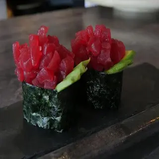 GUNKAN TUNA TARTARE (2 Pzs.)