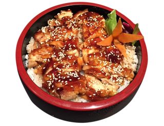 Donburi de pollo con arroz 