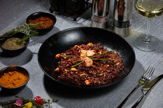 Orez negru cu caracatita