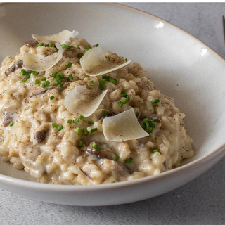Risotto Alfredo con champiñones y pollo