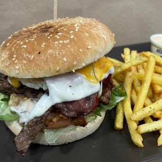 X-Tudo com batata frita