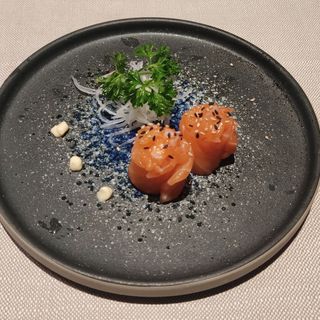 GUNKAN SALMONE