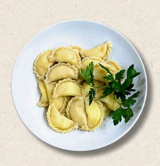 Vareniki con patata (Ración)