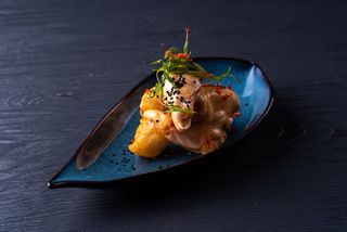 Креветки "Diamond shrimps" в спайси соусе